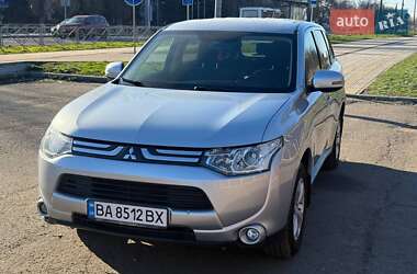 Внедорожник / Кроссовер Mitsubishi Outlander 2013 в Кропивницком
