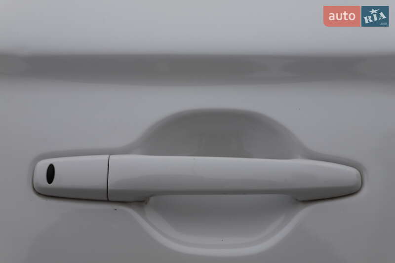 Позашляховик / Кросовер Mitsubishi Outlander 2015 в Трускавці фото 18 Позашляховик / Кросовер Mitsubishi Outlander 2015 в Трускавці