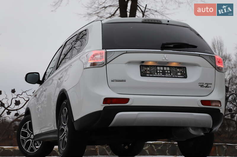 Позашляховик / Кросовер Mitsubishi Outlander 2015 в Трускавці фото 27 Позашляховик / Кросовер Mitsubishi Outlander 2015 в Трускавці