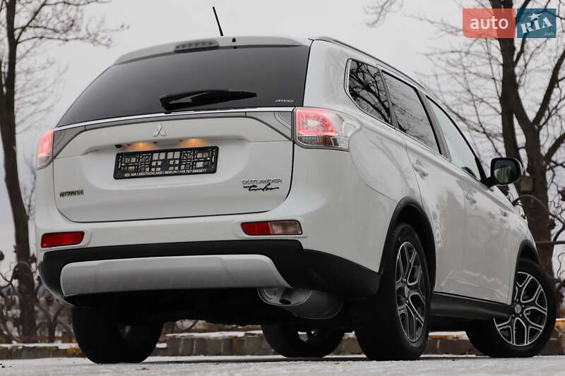 Позашляховик / Кросовер Mitsubishi Outlander 2015 в Трускавці фото 35 Позашляховик / Кросовер Mitsubishi Outlander 2015 в Трускавці