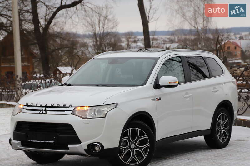 Позашляховик / Кросовер Mitsubishi Outlander 2015 в Трускавці фото 69 Позашляховик / Кросовер Mitsubishi Outlander 2015 в Трускавці