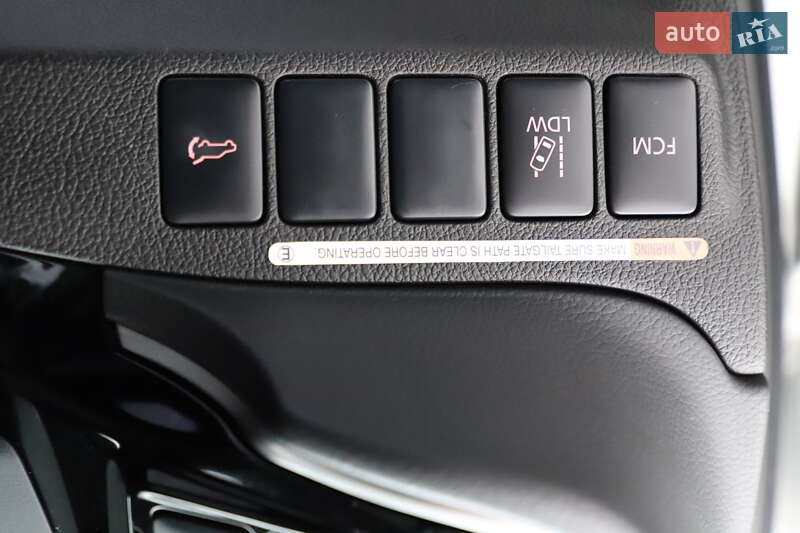 Позашляховик / Кросовер Mitsubishi Outlander 2015 в Трускавці фото 76 Позашляховик / Кросовер Mitsubishi Outlander 2015 в Трускавці