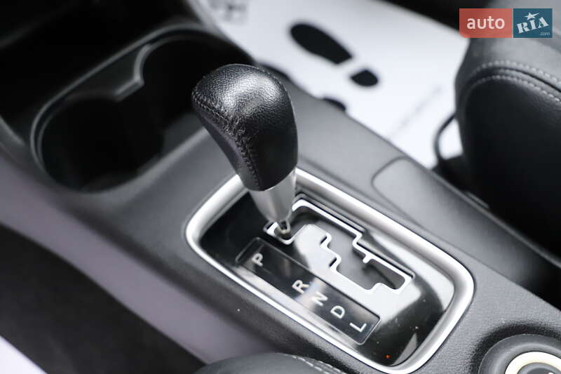 Позашляховик / Кросовер Mitsubishi Outlander 2015 в Трускавці фото 84 Позашляховик / Кросовер Mitsubishi Outlander 2015 в Трускавці