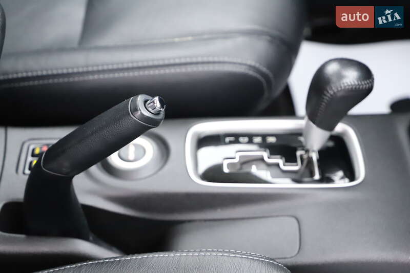 Позашляховик / Кросовер Mitsubishi Outlander 2015 в Трускавці фото 100 Позашляховик / Кросовер Mitsubishi Outlander 2015 в Трускавці