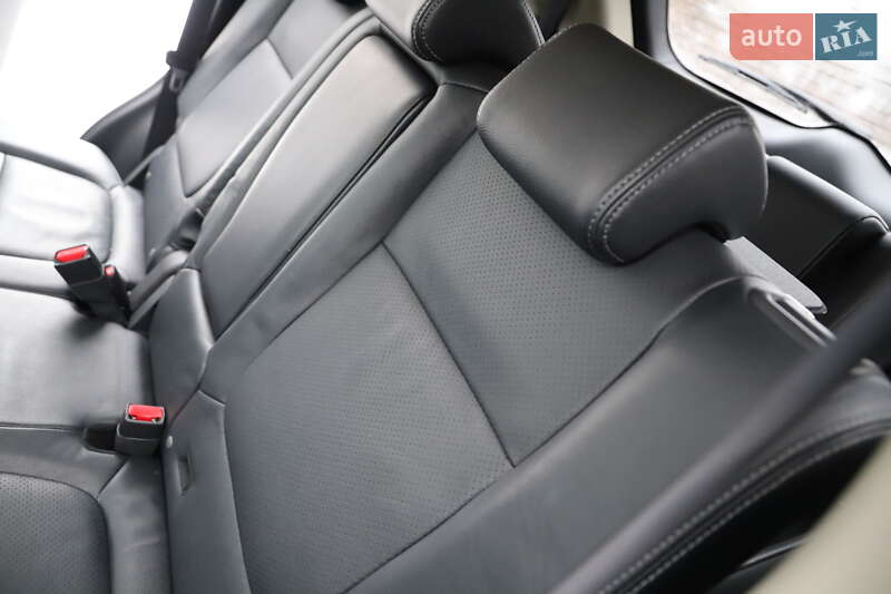 Позашляховик / Кросовер Mitsubishi Outlander 2015 в Трускавці фото 111 Позашляховик / Кросовер Mitsubishi Outlander 2015 в Трускавці