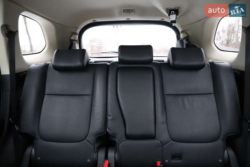Позашляховик / Кросовер Mitsubishi Outlander 2015 в Трускавці фото 119 Позашляховик / Кросовер Mitsubishi Outlander 2015 в Трускавці