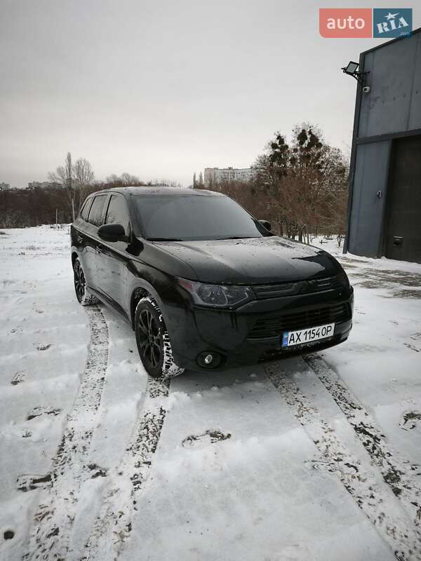 Mitsubishi Outlander 2013
