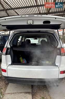 Позашляховик / Кросовер Mitsubishi Outlander 2006 в Трускавці