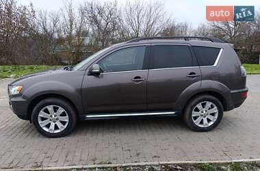 Внедорожник / Кроссовер Mitsubishi Outlander 2011 в Сумах