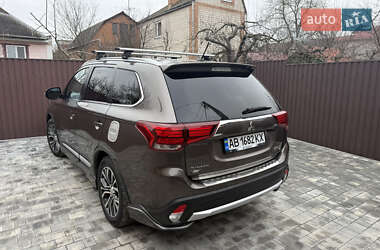 Позашляховик / Кросовер Mitsubishi Outlander 2015 в Вінниці