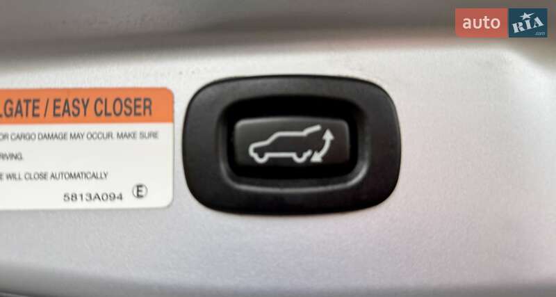 Внедорожник / Кроссовер Mitsubishi Outlander 2015 в Киеве