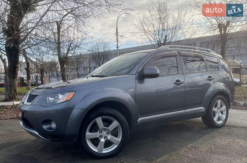 Внедорожник / Кроссовер Mitsubishi Outlander 2006 в Киеве