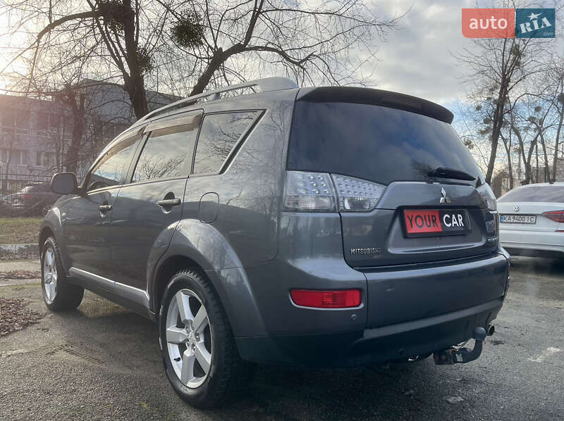 Внедорожник / Кроссовер Mitsubishi Outlander 2006 в Киеве