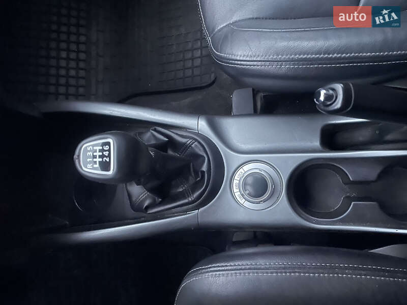 Позашляховик / Кросовер Mitsubishi Outlander 2011 в Кельменцях