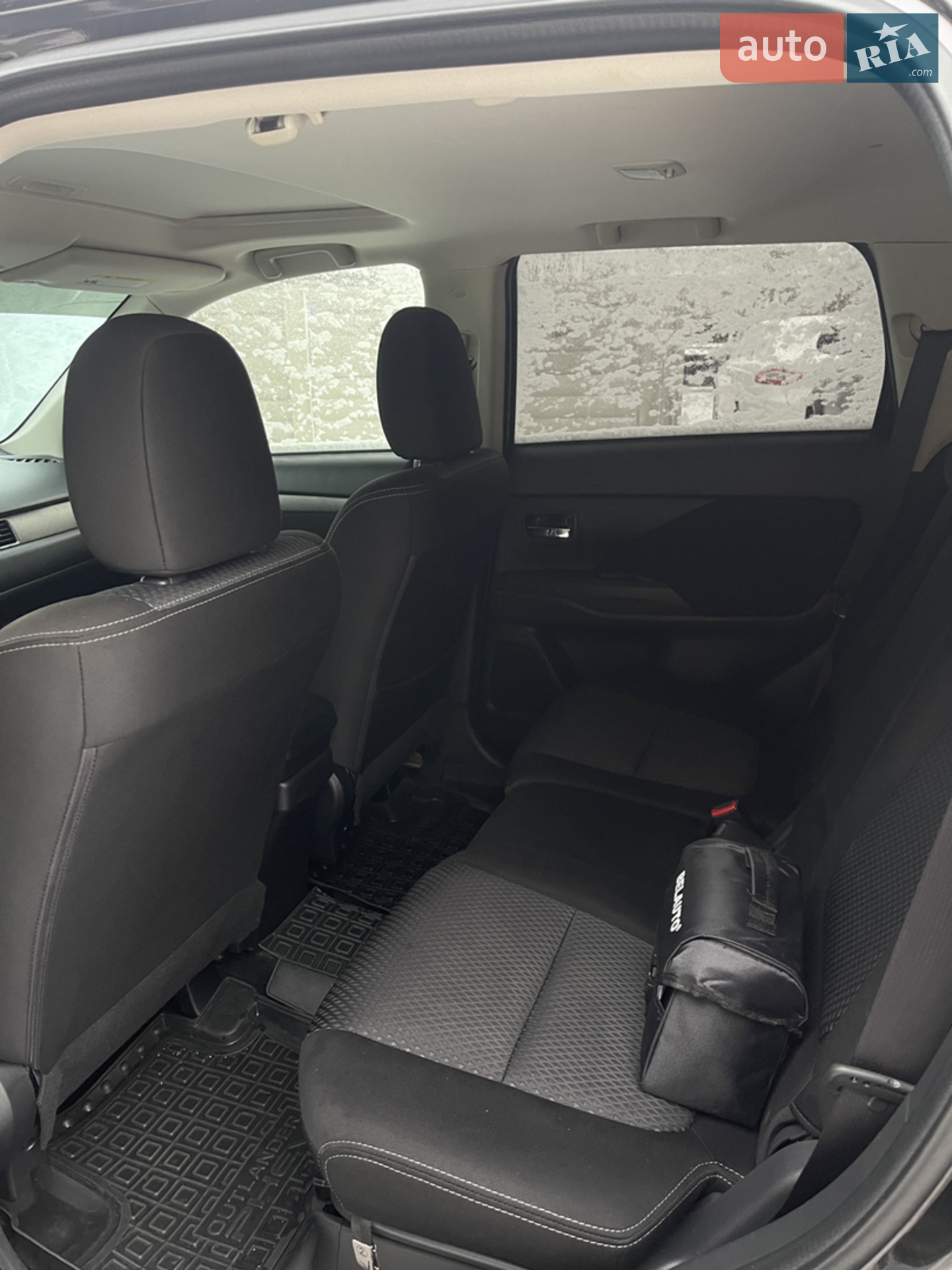 2017 Mitsubishi Outlander - мініатюра 20