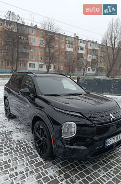 Внедорожник / Кроссовер Mitsubishi Outlander 2024 в Каменском