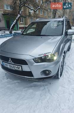Позашляховик / Кросовер Mitsubishi Outlander 2010 в Краматорську
