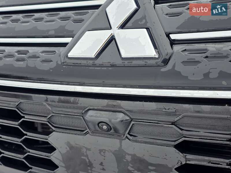 Позашляховик / Кросовер Mitsubishi Outlander 2021 в Тернополі