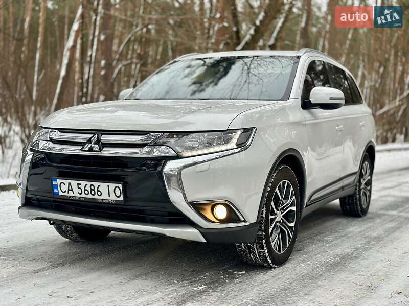 Mitsubishi Outlander 2015