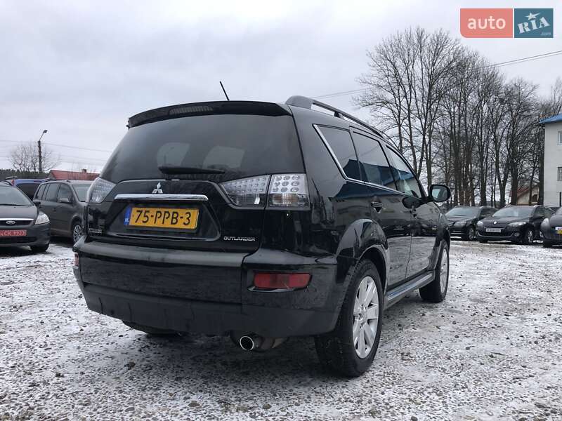 Позашляховик / Кросовер Mitsubishi Outlander 2012 в Івано-Франківську