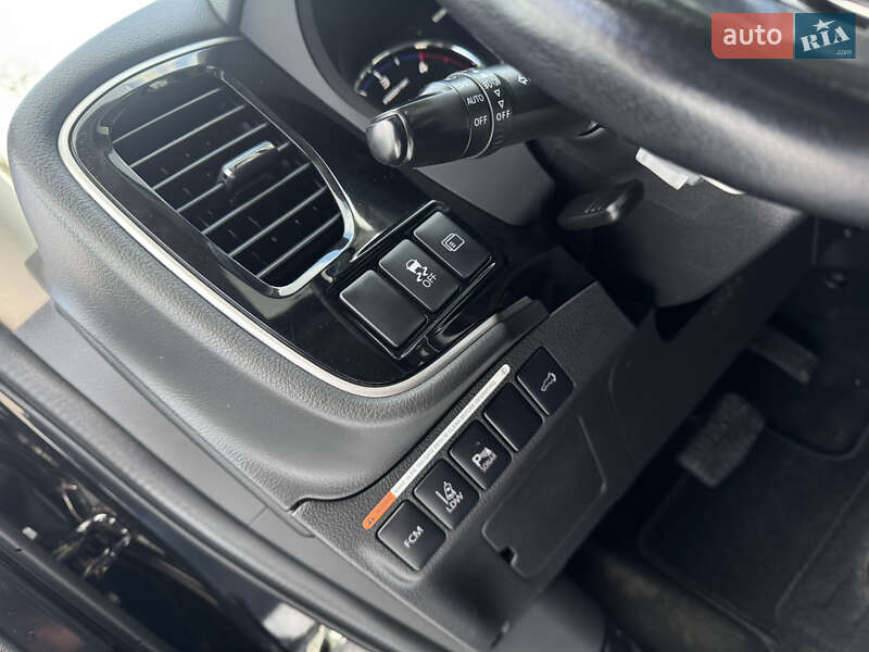 Позашляховик / Кросовер Mitsubishi Outlander 2016 в Дрогобичі фото 39 Позашляховик / Кросовер Mitsubishi Outlander 2016 в Дрогобичі