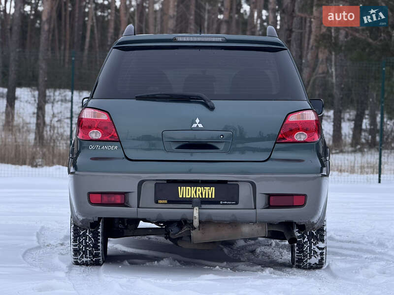 Позашляховик / Кросовер Mitsubishi Outlander 2006 в Києві
