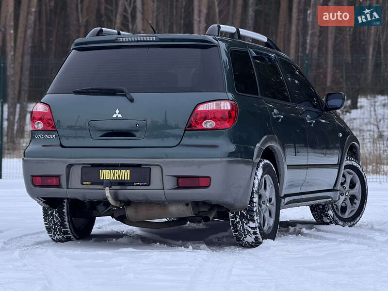 Позашляховик / Кросовер Mitsubishi Outlander 2006 в Києві