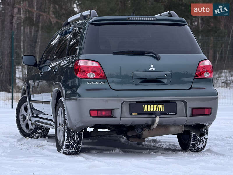 Позашляховик / Кросовер Mitsubishi Outlander 2006 в Києві