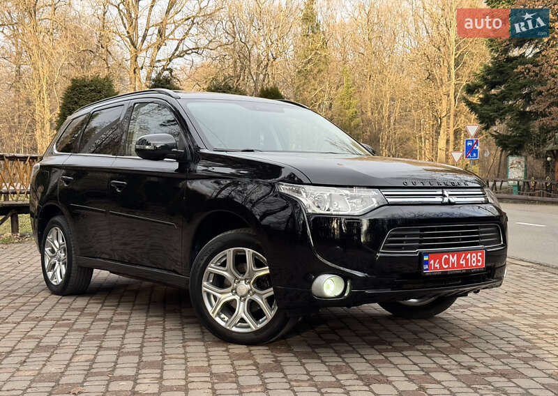 Внедорожник / Кроссовер Mitsubishi Outlander 2014 в Дрогобыче