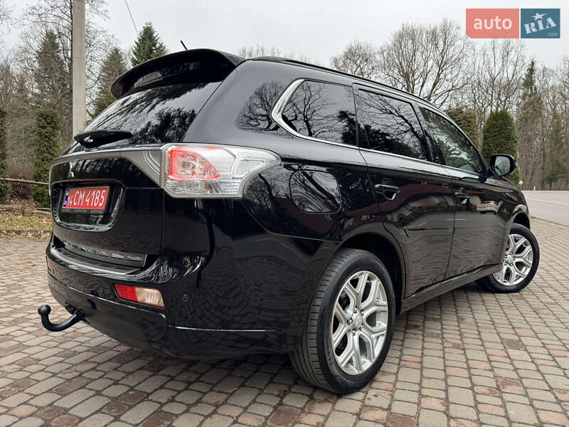 Внедорожник / Кроссовер Mitsubishi Outlander 2014 в Дрогобыче