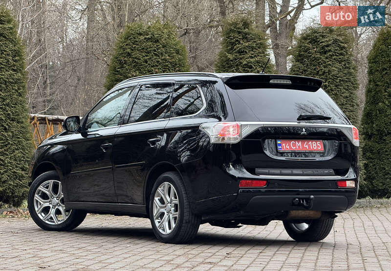 Внедорожник / Кроссовер Mitsubishi Outlander 2014 в Дрогобыче
