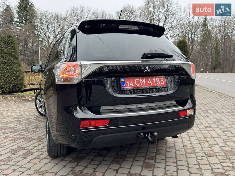 Внедорожник / Кроссовер Mitsubishi Outlander 2014 в Дрогобыче