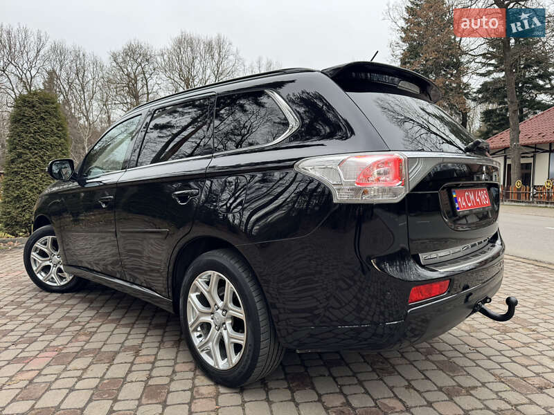Внедорожник / Кроссовер Mitsubishi Outlander 2014 в Дрогобыче