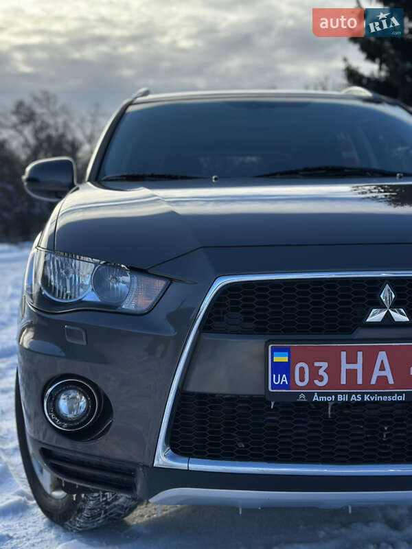 Позашляховик / Кросовер Mitsubishi Outlander 2011 в Бердичеві
