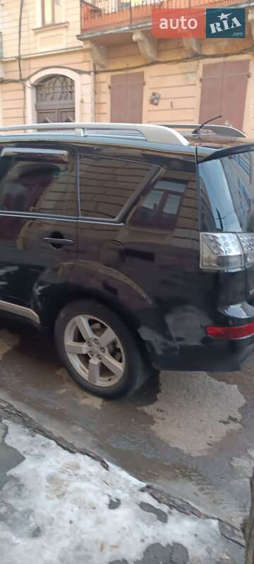 Позашляховик / Кросовер Mitsubishi Outlander 2007 в Чернівцях