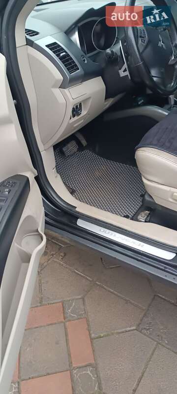 Позашляховик / Кросовер Mitsubishi Outlander 2007 в Чернівцях