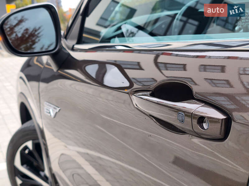 Позашляховик / Кросовер Mitsubishi Outlander 2022 в Івано-Франківську