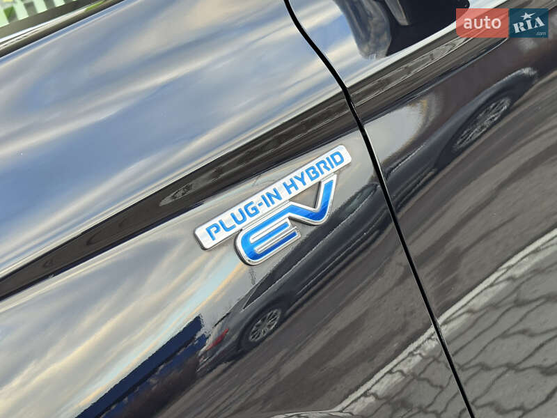 Позашляховик / Кросовер Mitsubishi Outlander 2014 в Дрогобичі