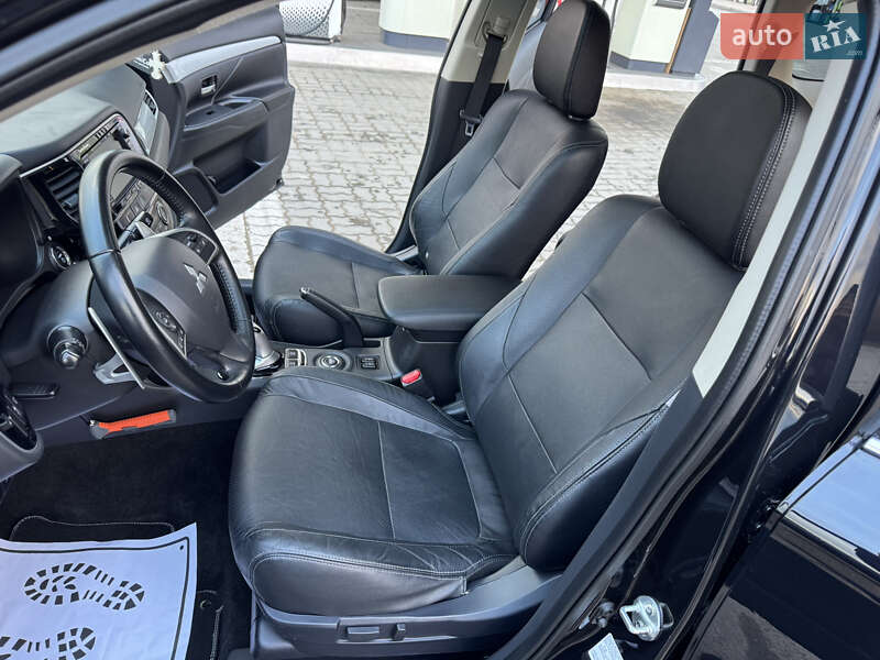 Позашляховик / Кросовер Mitsubishi Outlander 2014 в Дрогобичі