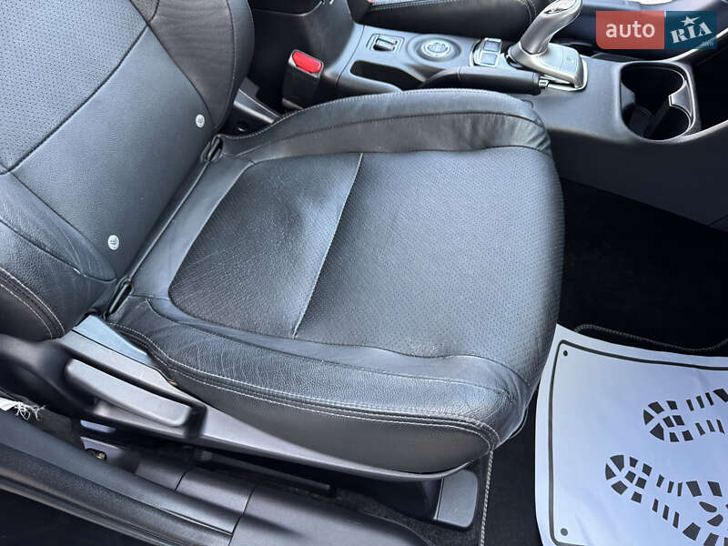 Позашляховик / Кросовер Mitsubishi Outlander 2014 в Дрогобичі