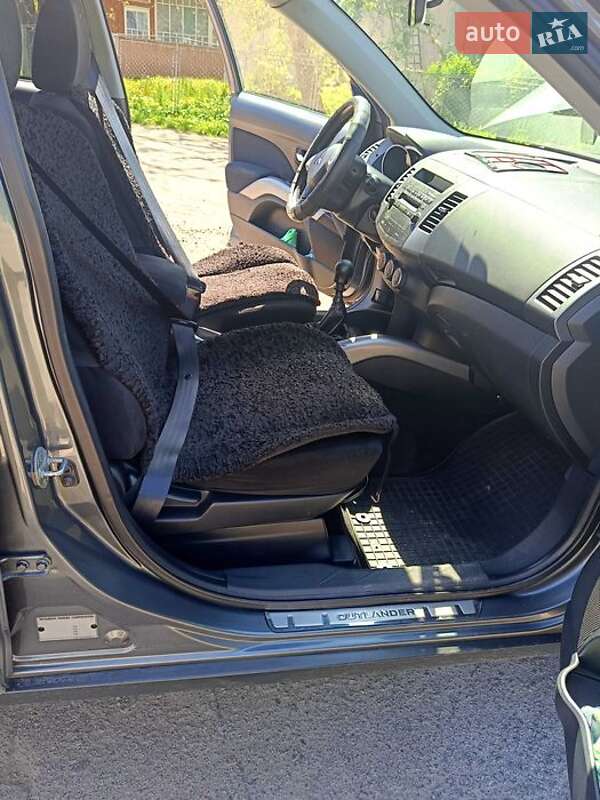 Внедорожник / Кроссовер Mitsubishi Outlander 2007 в Калуше