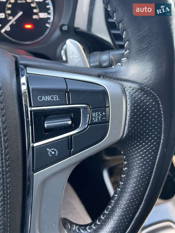 Внедорожник / Кроссовер Mitsubishi Outlander 2017 в Киеве фото 35 Внедорожник / Кроссовер Mitsubishi Outlander 2017 в Киеве