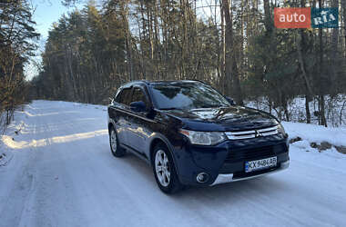 Позашляховик / Кросовер Mitsubishi Outlander 2014 в Охтирці