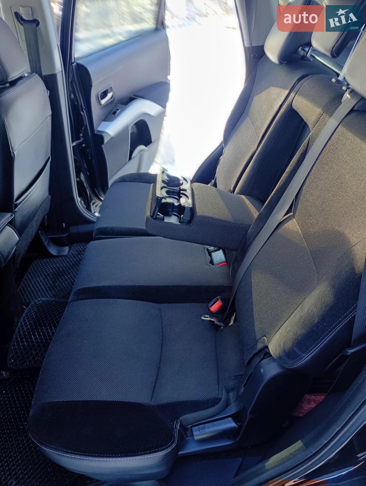 2010 Mitsubishi Outlander - мініатюра 24