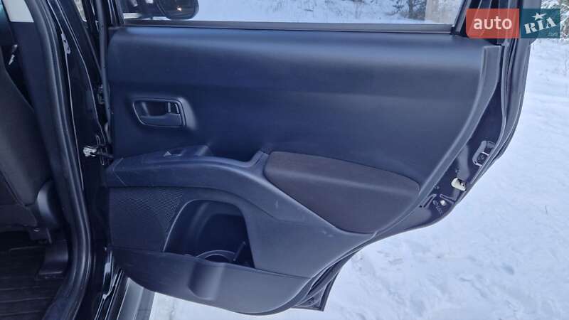 Внедорожник / Кроссовер Mitsubishi Outlander 2012 в Кременчуге