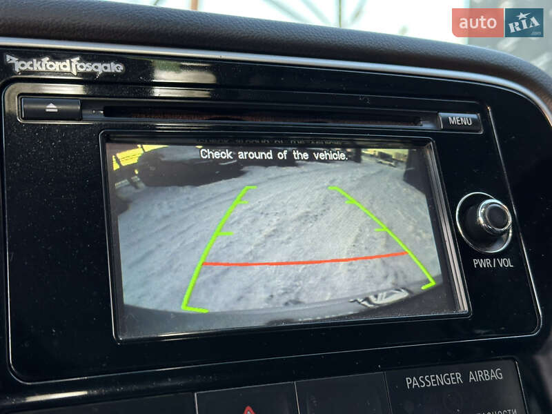 Внедорожник / Кроссовер Mitsubishi Outlander 2013 в Харькове