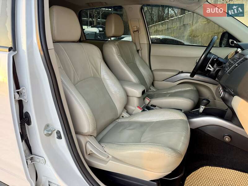 Внедорожник / Кроссовер Mitsubishi Outlander 2007 в Харькове