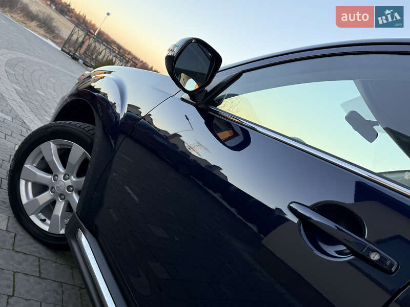 Внедорожник / Кроссовер Mitsubishi Outlander 2010 в Дрогобыче