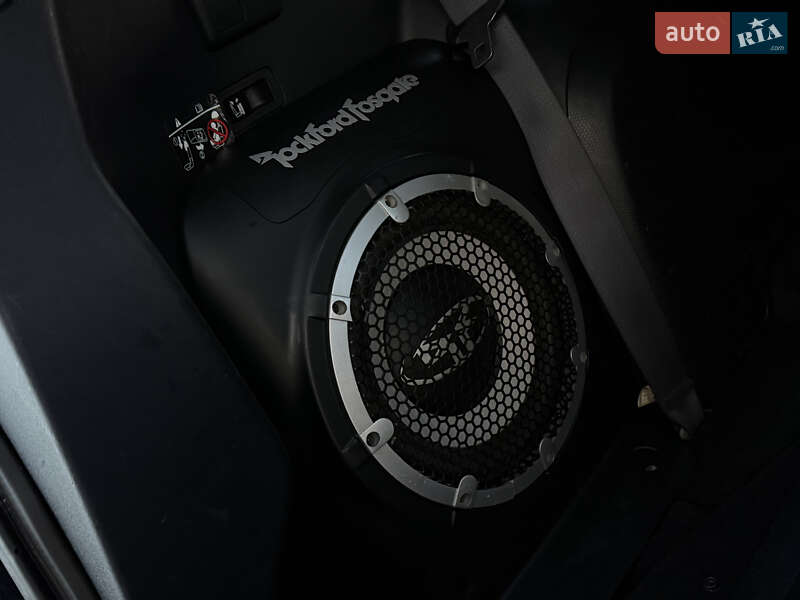 Внедорожник / Кроссовер Mitsubishi Outlander 2010 в Дрогобыче