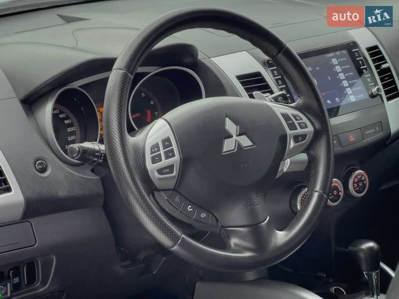 Внедорожник / Кроссовер Mitsubishi Outlander 2008 в Киеве фото 12 Внедорожник / Кроссовер Mitsubishi Outlander 2008 в Киеве